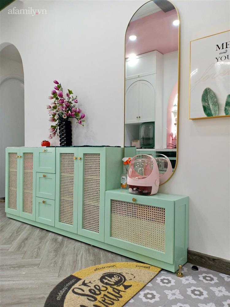 Vợ đảm Sài Gòn tự thay áo cho căn hộ 56m², dùng đồ mây tre vừa thân thiện vừa xinh yêu khiến chồng phải khen không dứt lời-14