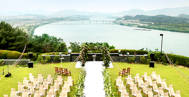 Công bố địa điểm hôn lễ Hyun Bin và Son Ye Jin: Biệt thự có giá thuê 400 triệu-6