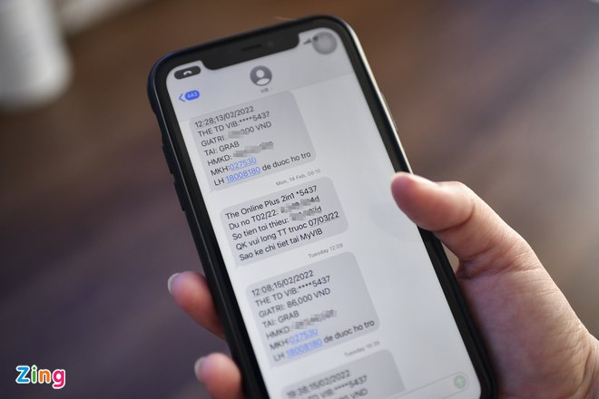 Ngân hàng nói phải bù lỗ vài trăm tỷ mỗi năm trước khi tăng phí SMS-1