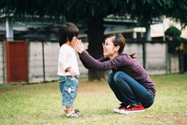 Con tức tối tát vào mặt mẹ, thay vì mắng chửi hay đánh đập thì mẹ hãy làm điều này nếu không muốn bé trở thành đứa trẻ ngỗ ngược-2