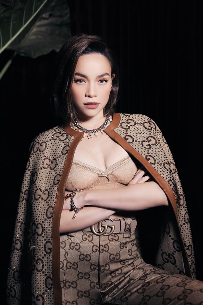 Hương Giang diện blazer chất đét: Nhìn xa cứ tưởng thả rông, phải dụi mắt mấy lần-4