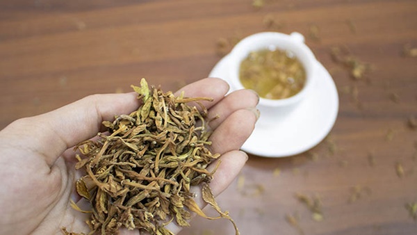 Nhà nào có loại hoa này thì quý như vàng: Đem ngâm với mật ong vừa làm siro chữa ho siêu đỉnh vừa giúp trẻ hóa mạch máu, phòng tránh tiểu đường, ung thư-3