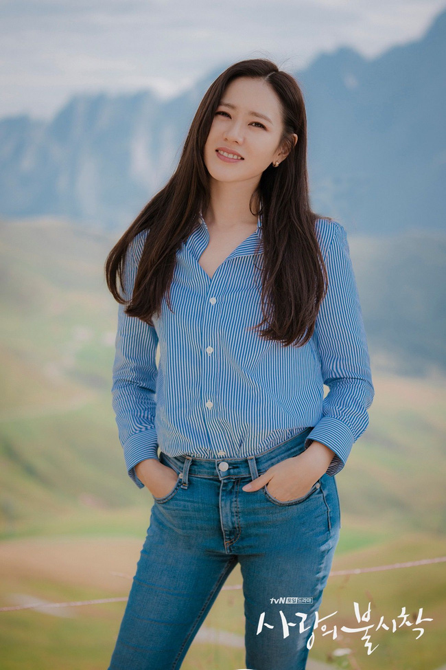 Son Ye Jin mặc áo sơ mi đẹp đỉnh cao trong mọi bộ phim cô đóng chính-6