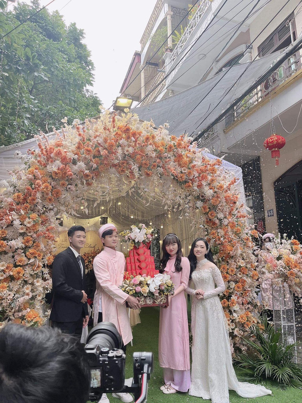 Hà Đức Chinh làm lễ ăn hỏi và đám cưới với bạn gái hot girl Mai Hà Trang-1