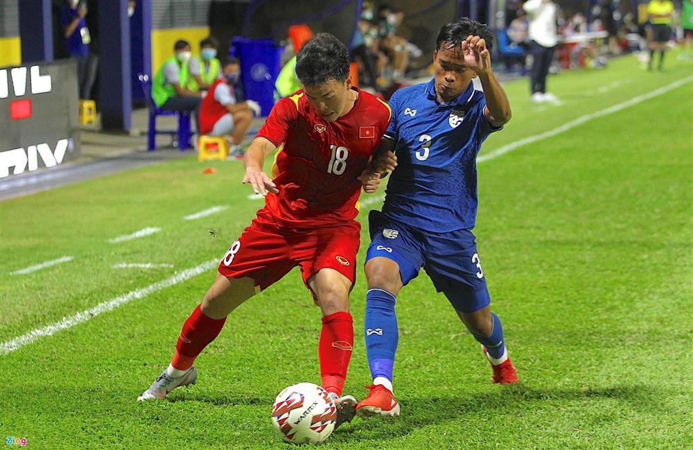 Hành động đẹp của thủ môn U23 Việt Nam ở trận Thái Lan-6