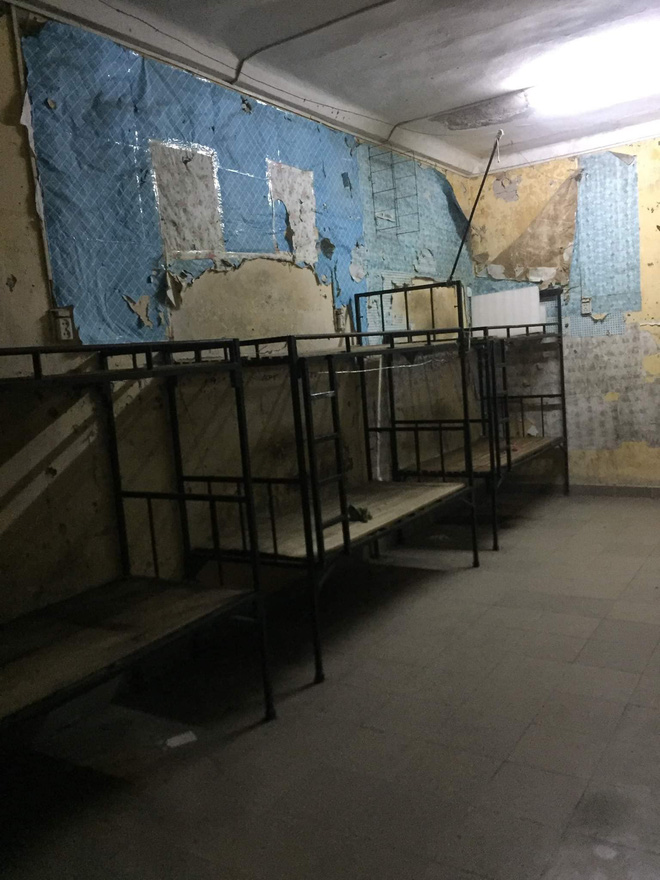 Nữ sinh đóng 670 nghìn nhưng phải nhường phòng cho F0, chuyển đến khu bừa bộn: Trường giải quyết có hợp lý?-2