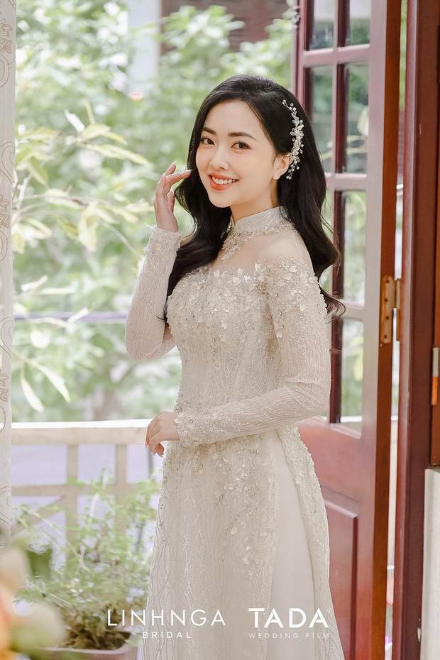 Ảnh: Hà Đức Chinh hạnh phúc bên cô dâu xinh đẹp trong ngày cưới-5