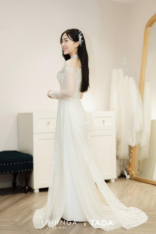 Ảnh: Hà Đức Chinh hạnh phúc bên cô dâu xinh đẹp trong ngày cưới-8