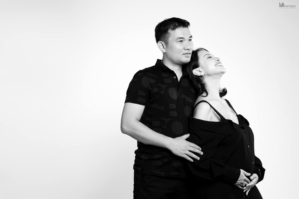 Vân Hugo tuổi 37: Hỏng một bên mắt nhưng luôn nỗ lực, viên mãn bên chồng 2-7