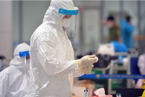 Lại lập kỷ lục, Hà Nội lên gần 7.500 ca COVID-19 mới ngày 23/2-2