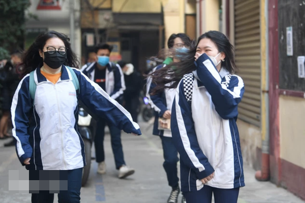 1 địa phương cho nghỉ học khi có hơn 1.000 học sinh và 140 giáo viên là F0-2