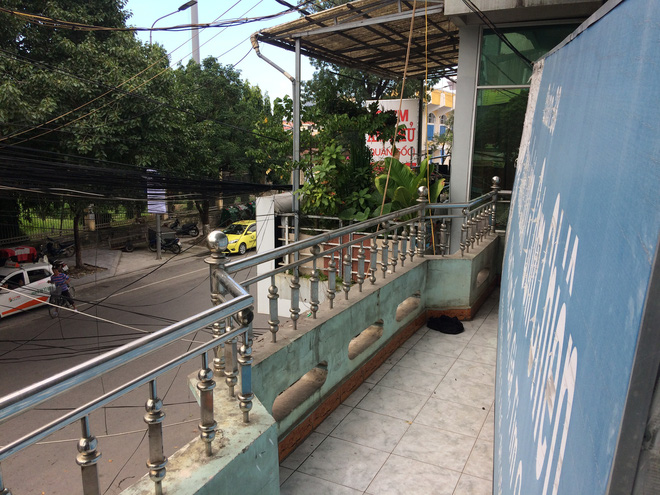 Nhà tồi tàn 18 năm tuổi với 7 thành viên sinh sống lột xác ngoạn mục, khoác lớp áo trắng xinh, đẹp lung linh giữa phố Huế-3