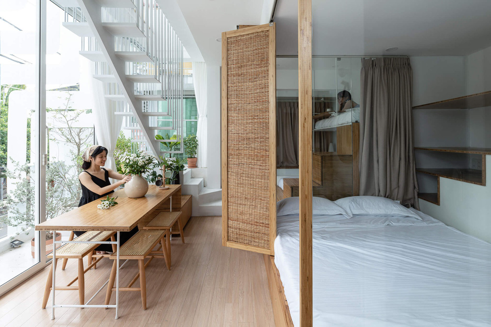 Nhà tồi tàn 18 năm tuổi với 7 thành viên sinh sống lột xác ngoạn mục, khoác lớp áo trắng xinh, đẹp lung linh giữa phố Huế-14