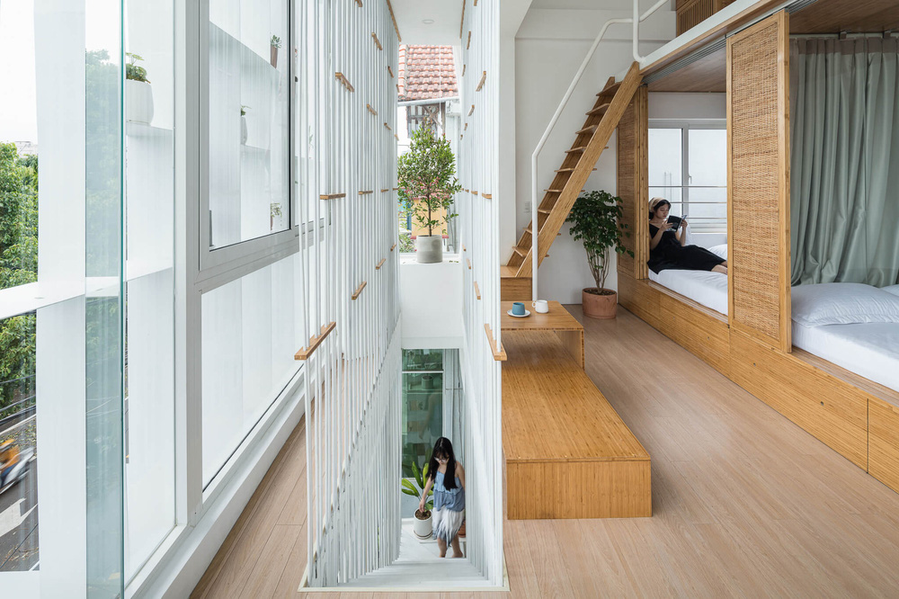 Nhà tồi tàn 18 năm tuổi với 7 thành viên sinh sống lột xác ngoạn mục, khoác lớp áo trắng xinh, đẹp lung linh giữa phố Huế-23