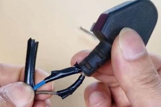 Dây cắm bị hỏng? Hướng dẫn các bạn cách xử lý, phích cắm sẽ bền như mới ngay lập tức, bạn hãy thử nhé