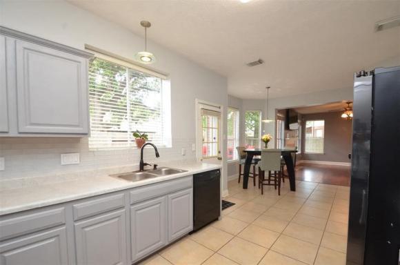 Hé lộ không gian sang trọng bên trong biệt thự mới tậu của Kasim Hoàng Vũ tại Mỹ-11