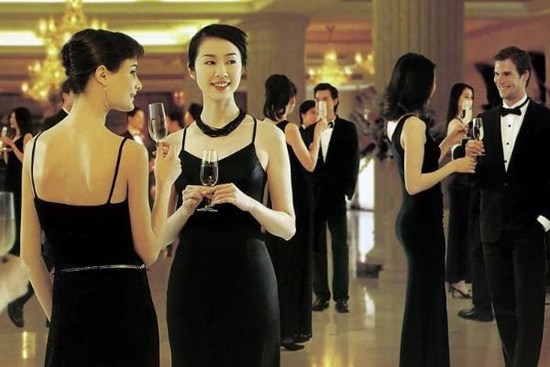 Ly hôn 8 năm, gặp lại vợ cũ ở công ty, tôi “hóa đá” tại chỗ!