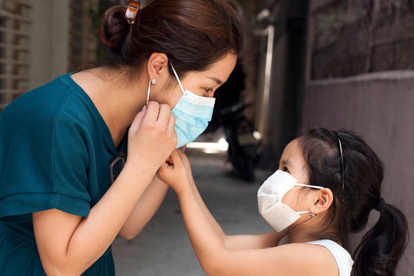 Phát hiện mới về khả năng lây truyền nCoV ở trẻ em-1