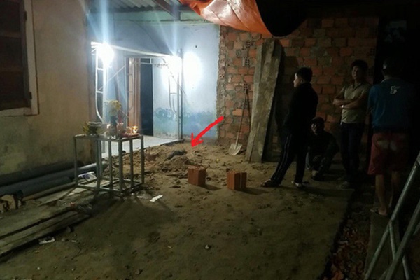 Bộ xương dưới nền nhà và tội ác bị lãng quên suốt 7 năm ( P1): Bí ẩn thi thể nam giới dưới lớp đất mỏng-1