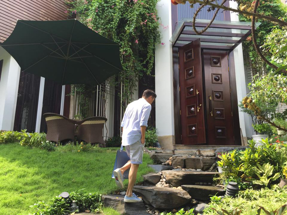 Đàm Vĩnh Hưng: Giàu sụ, nổi đình đám, sụp đổ vì một câu nói ngông cuồng-2