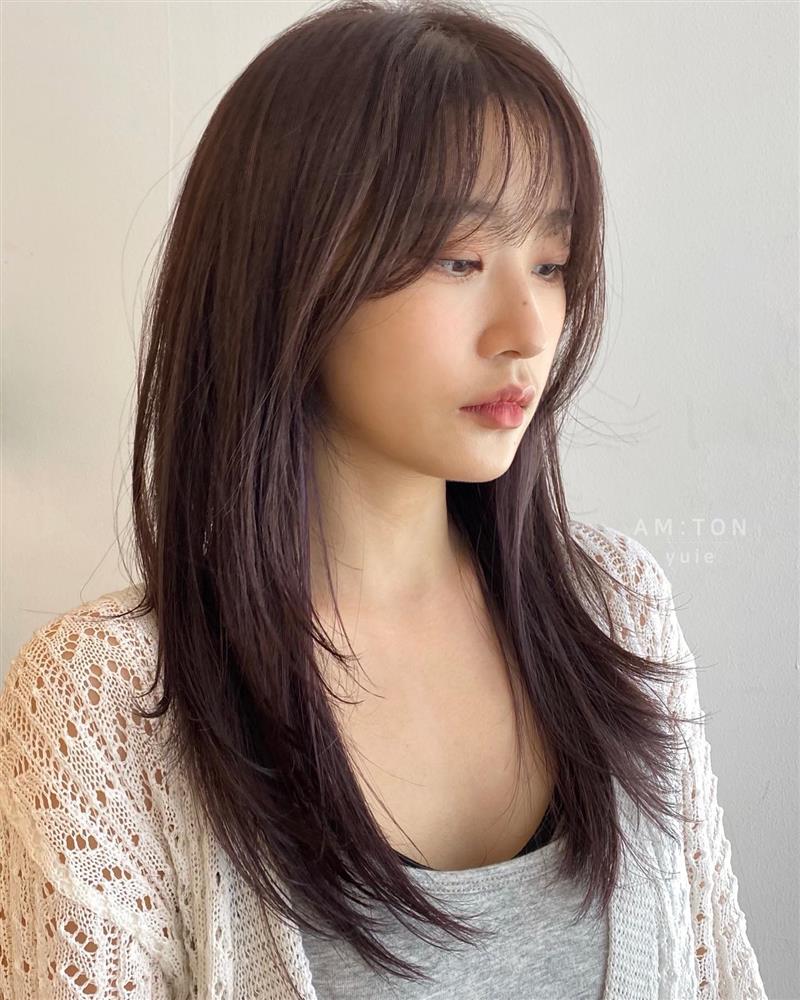 Tự cắt tóc layer dài 100% thành công|How to cut long layers at home| Rin Go  - YouTube