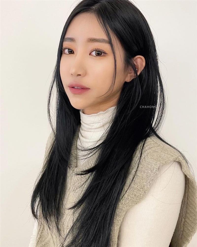 Nên cắt kiểu mái nào khi để tóc layer? 4 gợi ý sau sẽ giúp chị em xinh đẹp hoàn hảo-12