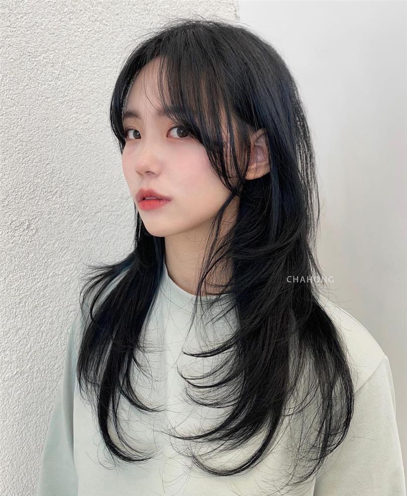 Nên cắt kiểu mái nào khi để tóc layer? 4 gợi ý sau sẽ giúp chị em xinh đẹp hoàn hảo-6