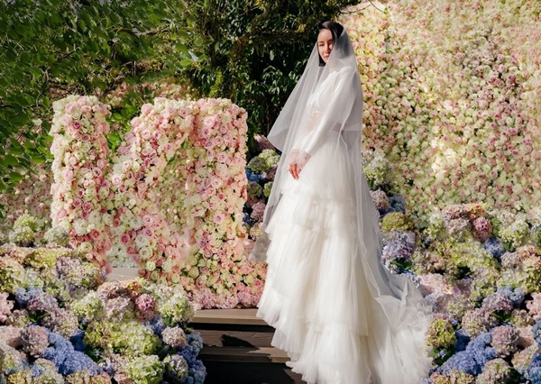 Đám cưới xa hoa của ái nữ tỷ phú Singapore-2