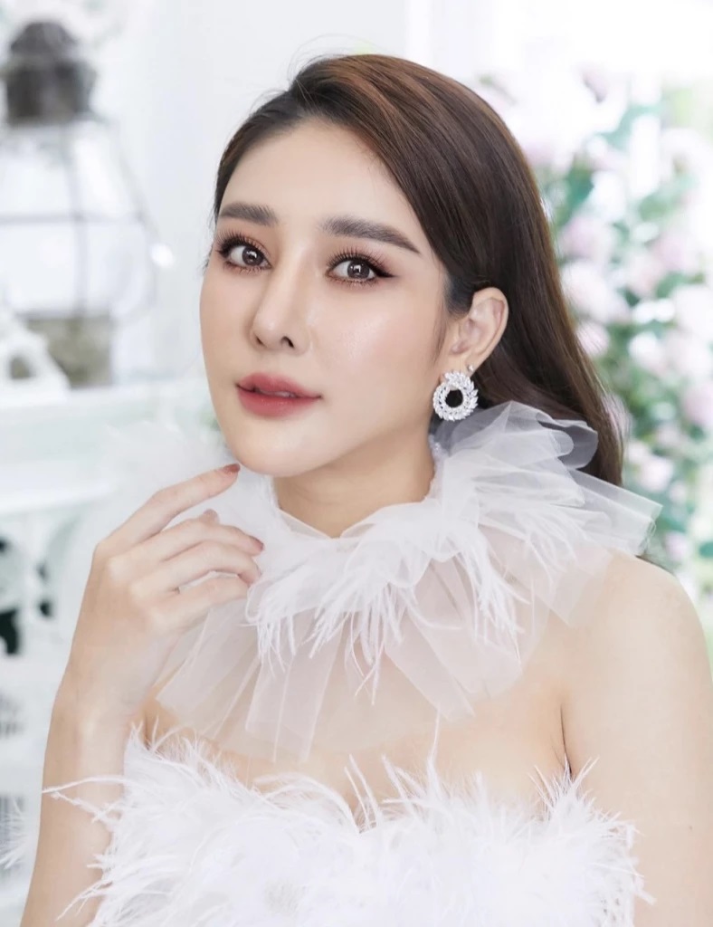 Bi kịch cuộc đời mỹ nhân Chiếc Lá Bay: Từng tự tử để níu kéo chồng cũ, chấp nhận làm mẹ đơn thân cho tới khi gặp nạn trên sông-15