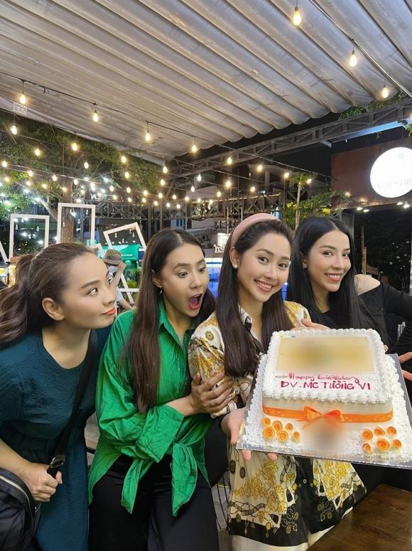 Từng trầm cảm vì sửa mũi hỏng, mặt diễn viên Tường Vi giờ ra sao?-1