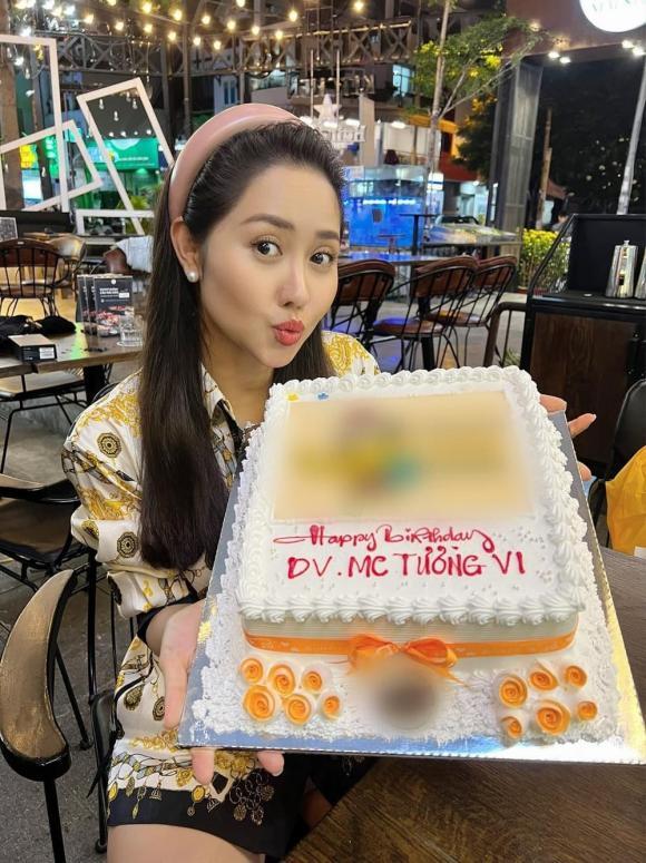 Từng trầm cảm vì sửa mũi hỏng, mặt diễn viên Tường Vi giờ ra sao?-2