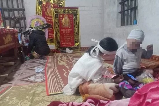 Nghi án chồng đâm vợ tử vong trên cầu rồi về nhà tự tử: Nỗi đau 3 đứa trẻ mồ côi cả cha lẫn mẹ