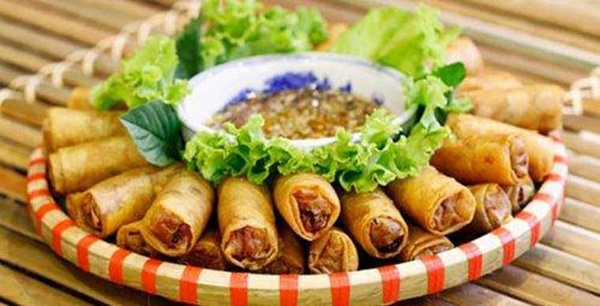 Bí quyết&nbsp;làm nem rán miền Trung vàng giòn, thơm ngon khó cưỡng-2