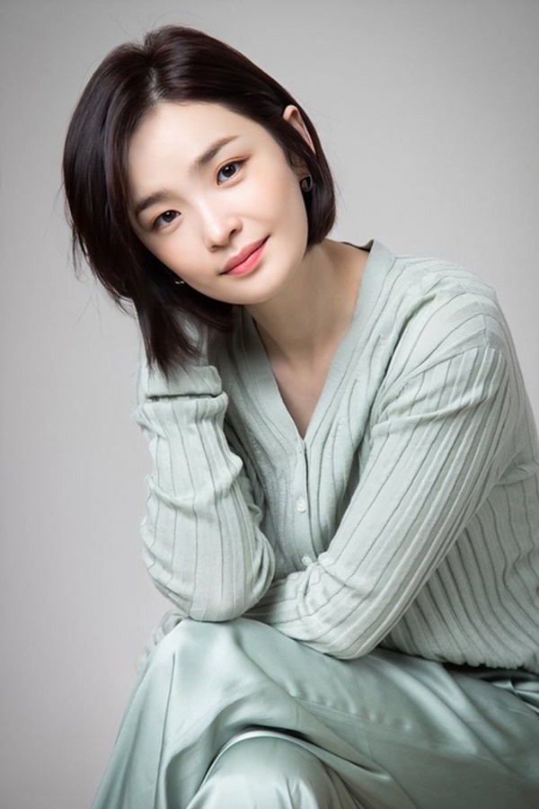 Cô bạn thân xấu số của Son Ye Jin trong Tuổi 39: Nữ hoàng nhạc kịch xứ Hàn, đóa hoa nở muộn của màn ảnh-1