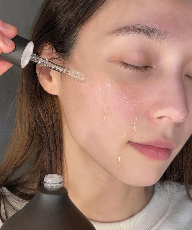 4 sản phẩm chống lão hóa quan trọng ở tuổi 30+: Có hết thì chị em không lo già sớm-2