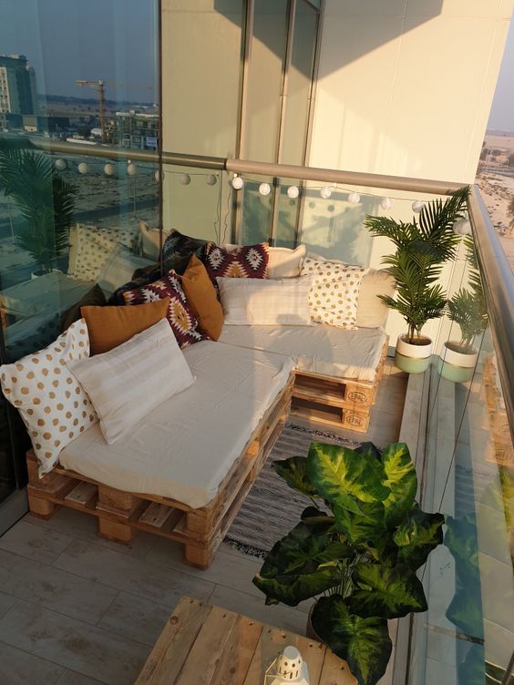 Tại sao ngày càng có nhiều người nối liền phòng khách với ban công? Đây là 10 lý do giúp ban công dôi ra diện tích cực nhiều-10