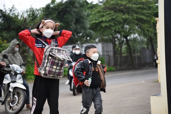 Bộ GD-ĐT đề nghị Hà Nội tổ chức ăn bán trú cho học sinh khi trở lại trường