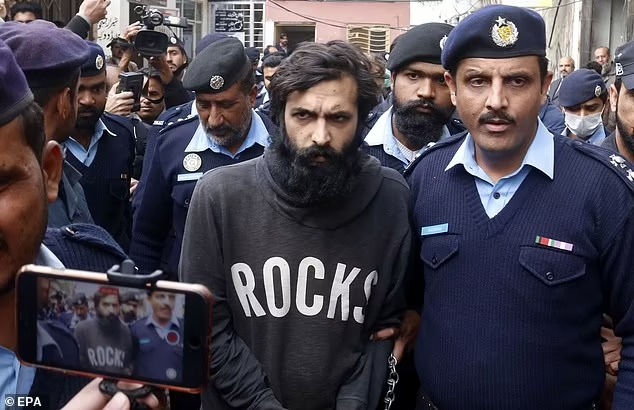 Quý tử nhà giàu vung tay sát hại con gái nhà lành vì bị từ chối lời cầu hôn, video nạn nhân bị hành hạ trước khi chết khiến dư luận sôi máu-1