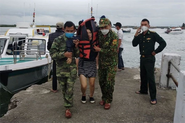 Nạn nhân vụ chìm cano ở Hội An đau đớn: Vợ ơi, con ơi! Giờ tôi biết phải làm sao đây...-11