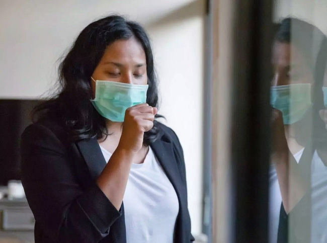 Nhiều trường hợp tái nhiễm Covid-19 sau 1-2 tháng khỏi bệnh: BS chỉ rõ lý do, nhắc nhở điều quan trọng nhất cần nhớ trong mùa dịch-1