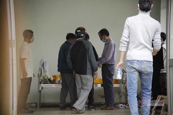 Vụ chìm ca nô 15 người tử vong: Hình ảnh thắt lòng ở nhà tang lễ-4