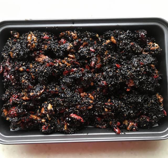 Mách chị em cách làm bánh dưỡng nhan: Ăn vào không chỉ bổ máu, mượt tóc mà da dẻ còn rạng rỡ như thuở đôi mươi-8