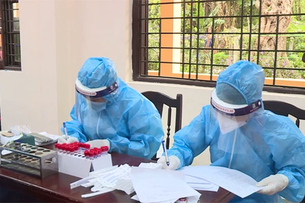 Hà Nội thêm 12.850 ca Covid-19, hơn 1.000 F0 nặng và nguy kịch-1