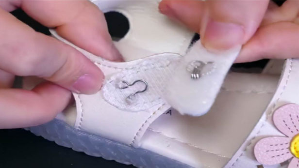 Đừng vội vứt bỏ những chiếc áo lót cũ, các móc nhỏ phía sau có thể giải quyết được vô số sự cố về trang phục cho cả nam và nữ-7