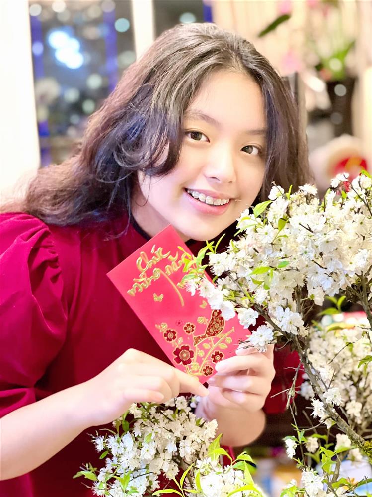 Cô bé mũm mĩm trong Bố ơi mình đi đâu thế phiên bản Việt, 8 năm sau ngoại hình khác lạ khiến ai cũng ngỡ ngàng-7