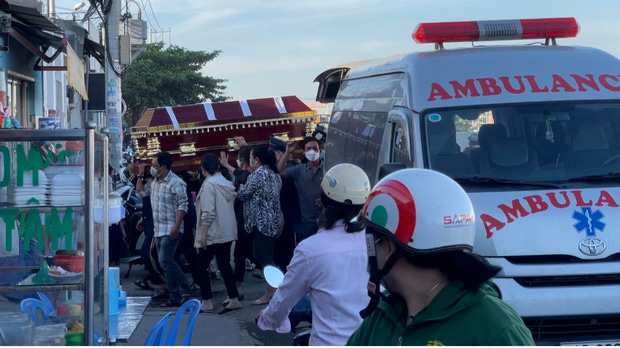 Tang lễ diễn viên nhí Gạo Nếp Gạo Tẻ: Thi thể được đưa về nhà riêng, bố mẹ đau buồn khóc ngất bên linh cữu con trai-9