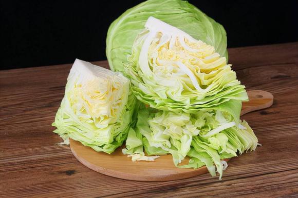 Khi mua bắp cải, nên chọn cái nào giữa lỏng và chặt? Lời khuyên của lão nông dân sẽ giải thích tất cả thắc mắc-2