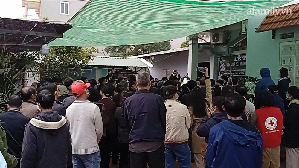 Vụ chìm ca nô ở Hội An: Quặn lòng giây phút đón thi thể 2 cháu bé về với quê nhà Hà Nội sau chuyến du lịch định mệnh-1