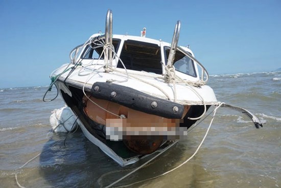 Đã tìm thấy thi thể bé trai 3 tuổi, nạn nhân cuối cùng trong vụ chìm cano du lịch ở Hội An