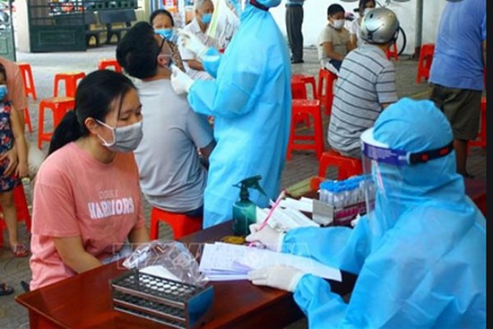 Hà Nội thêm 12.850 ca Covid-19, hơn 1.000 F0 nặng và nguy kịch